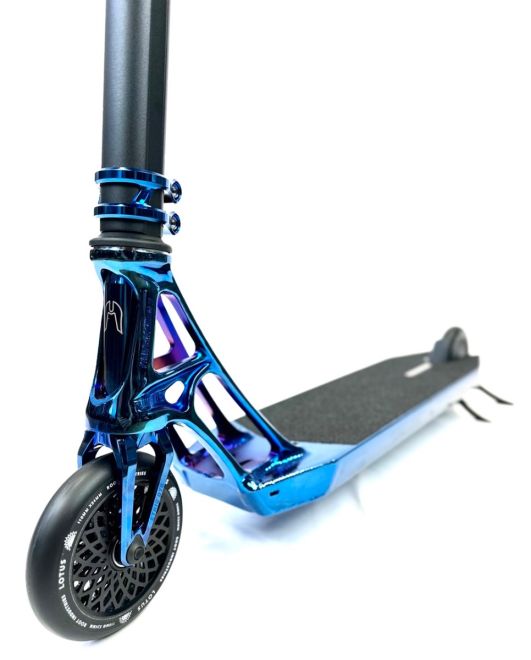 Skiro custom Ethic Lotus Feather