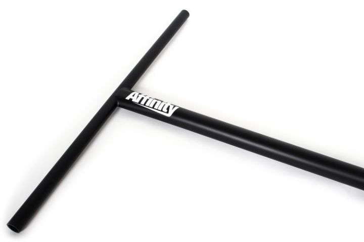 Krmilo Affinity Classics XL 710 OS T Flat Black B CATEGORY