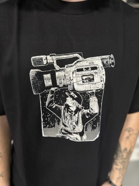 Majica JMS Holding Camera