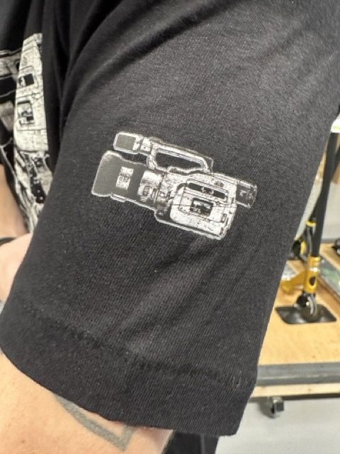 Majica JMS Holding Camera
