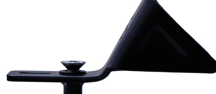 Zavora Striker Gravis Fender Black