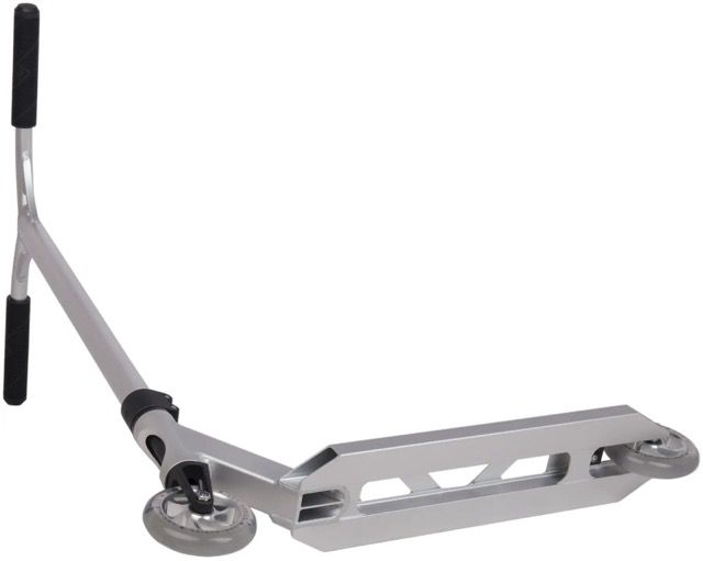Skiro freestyle Striker Lux Youth Silver