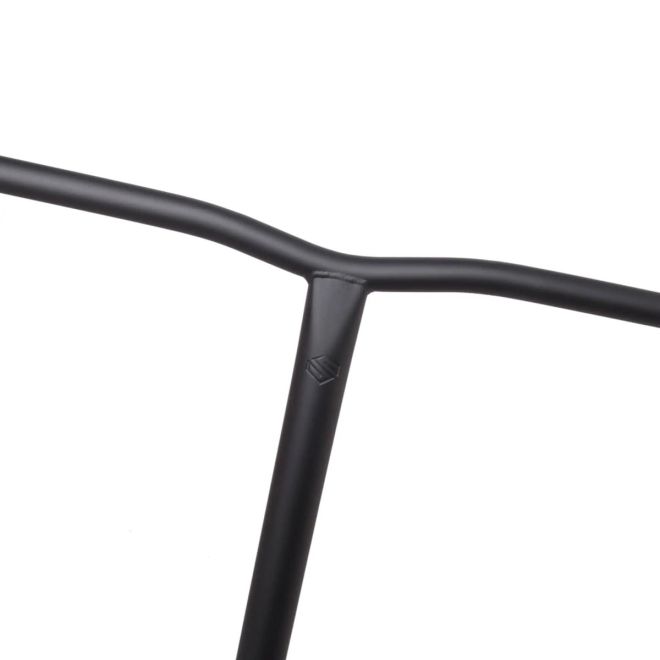 Krmilo Striker Steeltanium Bend 650 Black