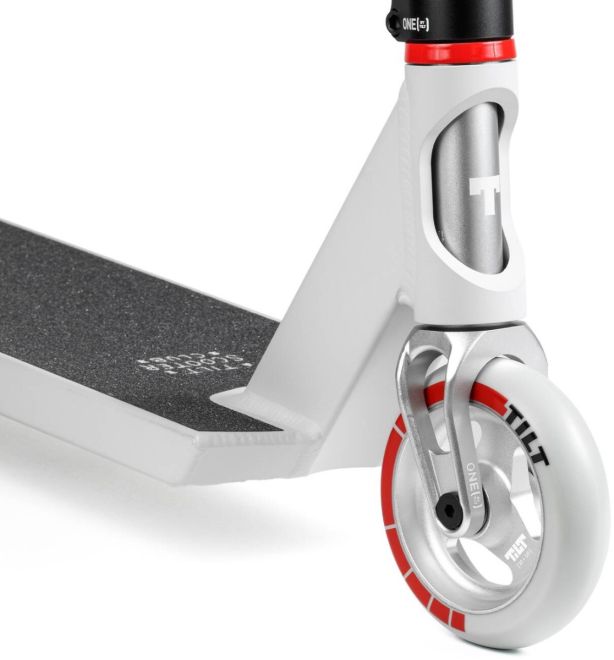 Skiro freestyle Tilt Theorem Build Red