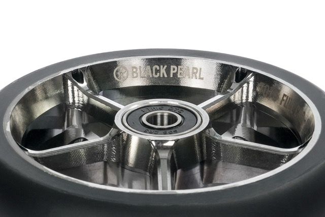 Kolešček Black Pearl Simple V3 110 Chrome